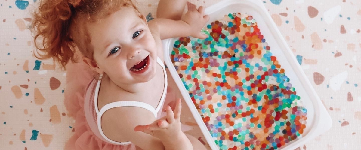 Glitter and Water Bead fun: 5 SUPER-EASY ideas to keep the kids entertained these school holidays