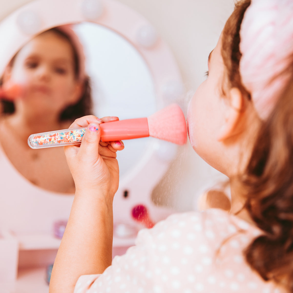Oh-Flossy-Kids-Natural-Makeup-Sprinkle-brushes-and-makeup